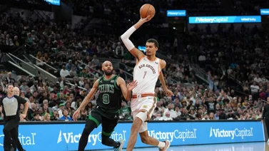 NBA: ¡De otra galaxia! Así fue la monstruosa volcada de Víctor Wembanyama a lo "Space Jam" (+Video)