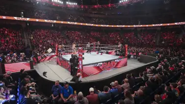 Detienen pelea de lucha libre del Monday Night Raw por una acción mortal (+Video) Detienen pelea de lucha libre del Monday Night Raw por una acción mortal (+Video)