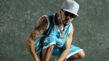 ¡No es LeBron, ni Jordan! Yandel lanzará línea de zapatos con este "extraterrestre" de la NBA
