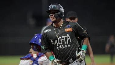 LVBP: Mira el bambinazo que le pega Carlos Pérez a Leones del Caracas (+Detalles)