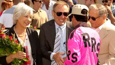 Se retira entrenador de purasangres con más de 60 años de actividad en Estados Unidos y Europa Se retira entrenador de purasangres con más de 60 años de actividad en Estados Unidos y Europa