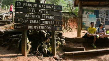 ¡Increíble! Así está la cola para subir al Ávila por Sabas Nieves 