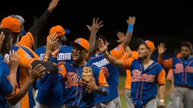 Gigantes de Rivas con su gerente general venezolano a la Final del beisbol en Nicaragua