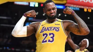 NBA: ¡Sigue siendo el Rey! LeBron James deja en ridículo a los Clippers con espectacular volcada (+Video)