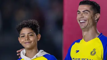 ¡Igualito al padre! Cristiano Ronaldo Jr. incendia las redes sociales con este zapatazo (+Video) ¡Igualito al padre! Cristiano Ronaldo Jr. incendia las redes sociales con este zapatazo (+Video)