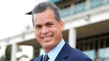 Conoce al entrenador que logra un llamativo récord en el hipismo de Puerto Rico