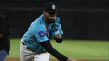 LVBP: Osmer Morales es premiado como el "Regreso del Año" y concreta doblete en galardones (+Declaraciones) LVBP: Osmer Morales es premiado como el "Regreso del Año" y concreta doblete en galardones (+Declaraciones)
