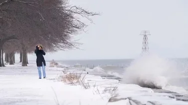 Tormentas árticas azotan gran parte de Estados Unidos 