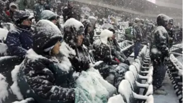 Las enormes tormentas de nieve están causando caos en la NFL Las enormes tormentas de nieve están causando caos en la NFL