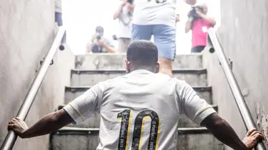 Santos presenta a este venezolano con la 10 por esta razón (+ Fotos) Santos presenta a este venezolano con la 10 por esta razón (+ Fotos)