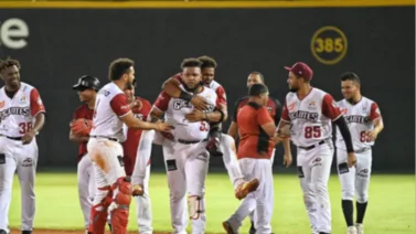 LIDOM: Manager no aguanta y rompe en llanto al saber de la eliminación de su equipo (+Video) 