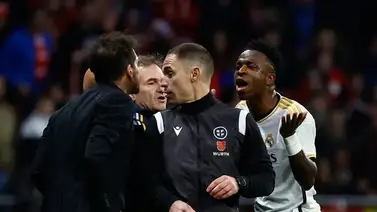 ¡Saltaron chispas! El tenso cruce de palabras de Vinicius con Diego Simeone (+Video) ¡Saltaron chispas! El tenso cruce de palabras de Vinicius con Diego Simeone (+Video)