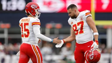 NFL: Patrick Mahomes y Travis Kelce superan marca de esta histórica dupla
