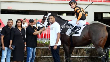 Beisbolista puertorriqueño gana su primera carrera como propietario de purasangres