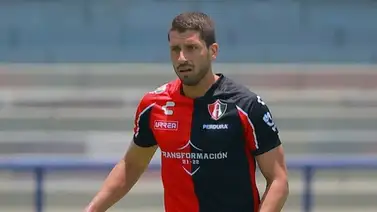 Contratación de "Chicharito" Hernández revive la rivalidad entre Atlas y Chivas Contratación de "Chicharito" Hernández revive la rivalidad entre Atlas y Chivas