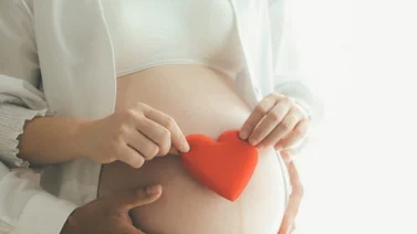 Tasa de fertilidad en hispanas aumenta en Texas luego de la restricción de aborto
