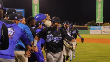 LIDOM: Tigres del Licey a una victoria del bicampeonato en la pelota invernal domincana