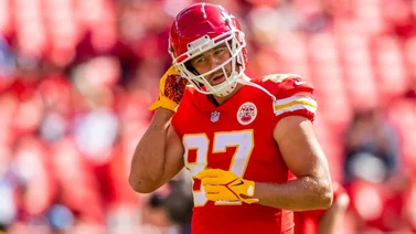 NFL: Travis Kelce entra en los libros de récords de postemporada con esta estadística 