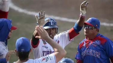 LVBP: Alcides Escobar recuerda a Edgardo Alfonzo tras el campeonato de Tiburones LVBP: Alcides Escobar recuerda a Edgardo Alfonzo tras el campeonato de Tiburones