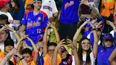 LVBP: ¡La locuraaa! Mira cómo celebra la gente en La Guaira el último out de la final (+video)