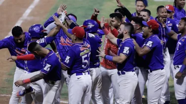 ¡De campeón a campeón! Mira el mensaje de felicitación de Leones del Caracas para Tiburones de La Guaira