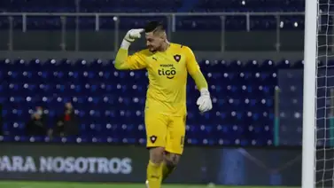 La insólita reacción de este portero en Paraguay para detener una pelea en las gradas (+Video) La insólita reacción de este portero en Paraguay para detener una pelea en las gradas (+Video)