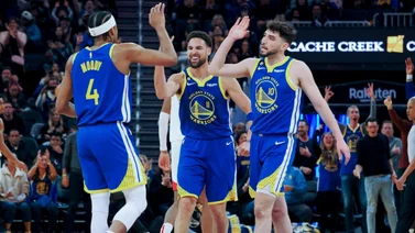 NBA: ¡Qué regalazo! Mira el increíble obsequio que le hizo Golden State Warriors a los 49ers