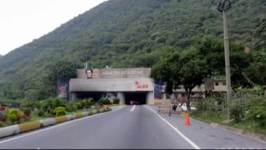 Cierran parcialmente la Autopista Caracas-La Guaira por trabajos de mantenimiento