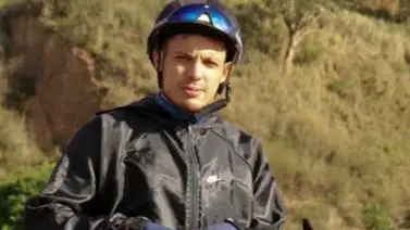 Cipriano Gil gana su primera carrera del 2025 con un dividendo sorpresivo Cipriano Gil gana su primera carrera del 2025 con un dividendo sorpresivo