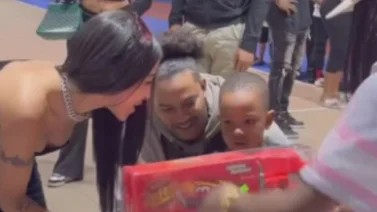 Yailin ‘La Más Viral’ reparte juguetes por el Día de Reyes Magos (+Video)