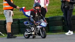 Motociclismo de luto por el fallecimiento del niño Sid Veijer 
