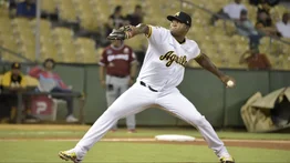 LIDOM: Enny Romero de Águilas Cibaeñas gana lanzador de la temporada 2024-25