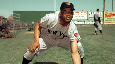 MLB: Jugadores con más de 500 jonrones y al menos 10 Guantes de Oro (+Video)