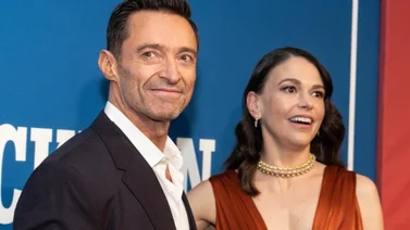 Hugh Jackman y Sutton Foster confirman su noviazgo en una romántica cita 