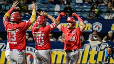 LVBP: Cardenales apalea a las Águilas (Finalizado)