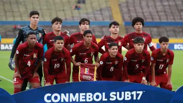 Joya venezolana firma con el equipo de Maradona y Messi Joya venezolana firma con el equipo de Maradona y Messi