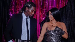 Cardi B asegura que fue robada por Offset y su madre