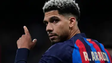 Ronald Araujo y el FC Barcelona avanzan en las negociaciones para lograr la renovación (+Video) Ronald Araujo y el FC Barcelona avanzan en las negociaciones para lograr la renovación (+Video)