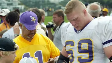 Brock Lesnar: de la WWE a los campos de la NFL, un sueño audaz Brock Lesnar: de la WWE a los campos de la NFL, un sueño audaz