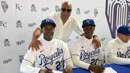 MLB: Reales de Kansas City abre paso al futuro con mellizos dominicanos King