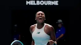 Coco Gauff avanza a cuartos de final del Australian Open y emula a leyenda
