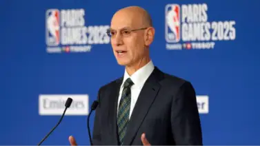 Adam Silver habla sobre el futuro de la NBA y su posible fusión con el baloncesto europeo Adam Silver habla sobre el futuro de la NBA y su posible fusión con el baloncesto europeo