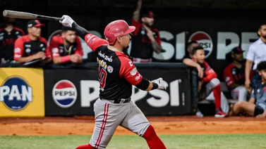 LVBP: ¡Rompió la racha! Ildemaro Vargas conectó su primer jonrón en finales (+Video)