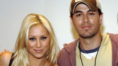 Pareja de Enrique Iglesias despierta preocupación tras aparecer en silla de ruedas (+Fotos)