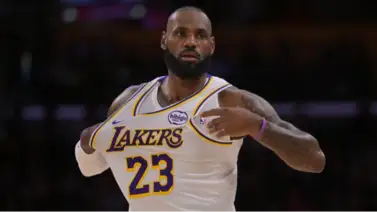 ¿Lo quiere en Lakers? LeBron James se arrodilla en elogios ante esta figura ¿Lo quiere en Lakers? LeBron James se arrodilla en elogios ante esta figura