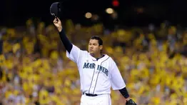 Félix Hernández supera su propia marca en la carrera hacia Cooperstown