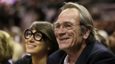 Así luce Tommy Lee Jones a días de la trágica muerte de su hija Victoria Así luce Tommy Lee Jones a días de la trágica muerte de su hija Victoria