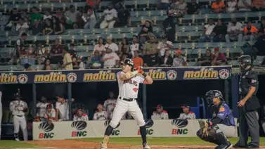 Águilas encamina el duelo ante Magallanes con este increíble rally en el primer inning Águilas encamina el duelo ante Magallanes con este increíble rally en el primer inning