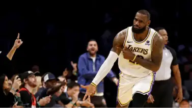 ¡Válido solo para leyendas! Así conmemorará LeBron James su temporada 23 en la NBA ¡Válido solo para leyendas! Así conmemorará LeBron James su temporada 23 en la NBA