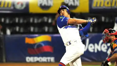 Jadher Areinamo arrasa y se queda con el Novato del Año de la LVBP Jadher Areinamo arrasa y se queda con el Novato del Año de la LVBP